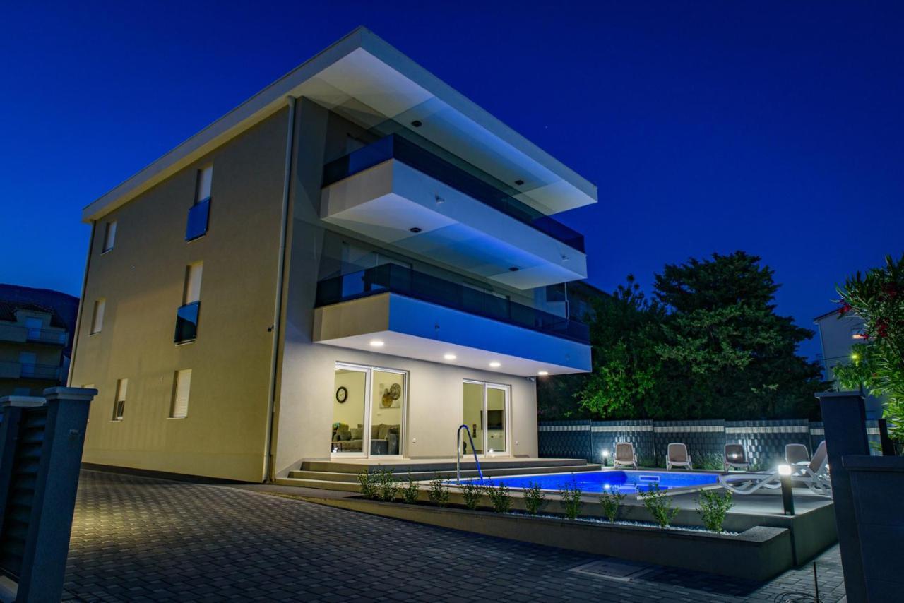 Seka Apartments With A Pool Kastela Dış mekan fotoğraf